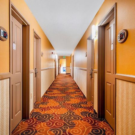 Oyo Hotel Castle Rock Co Downtown エクステリア 写真