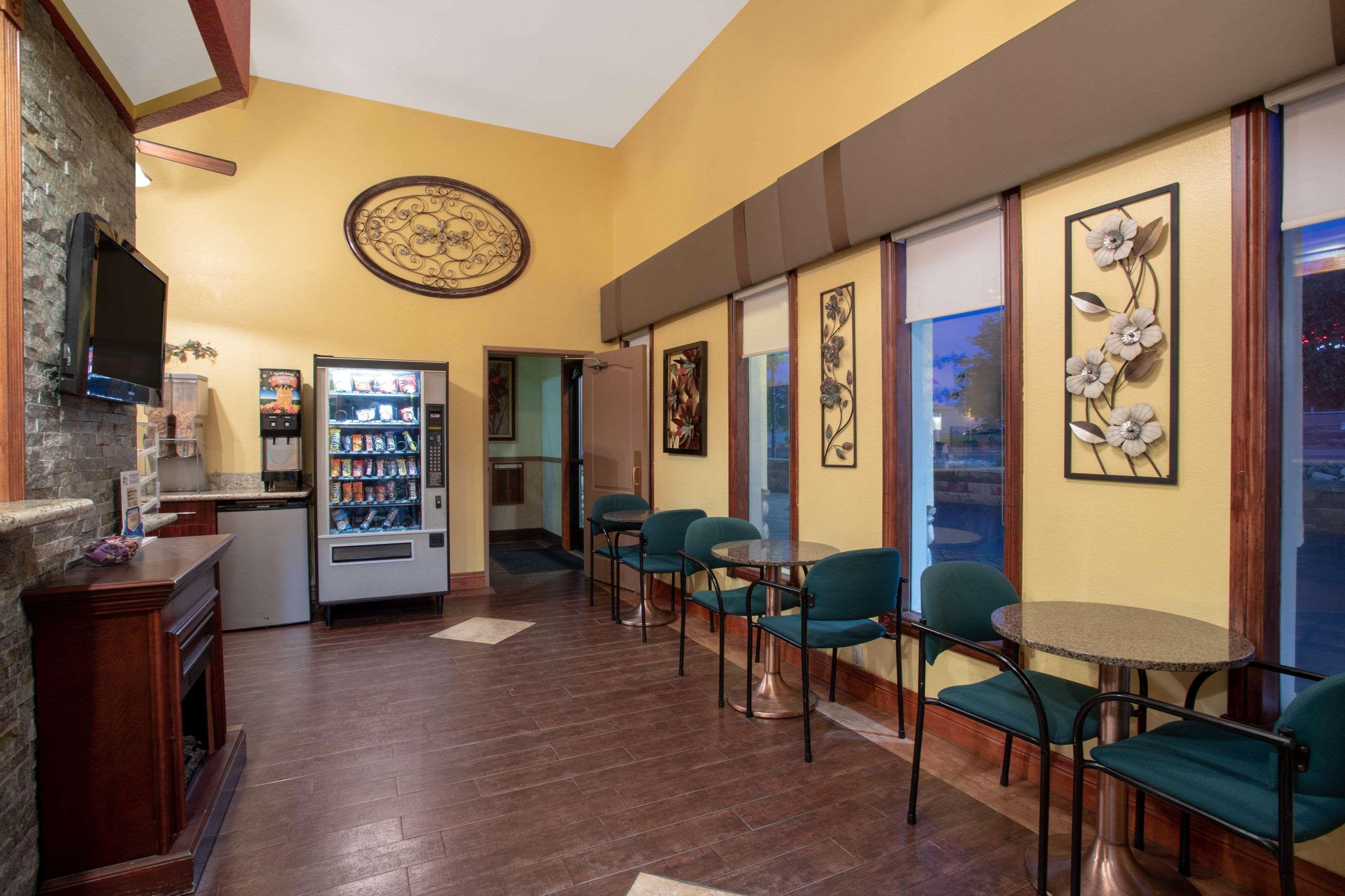 Oyo Hotel Castle Rock Co Downtown エクステリア 写真