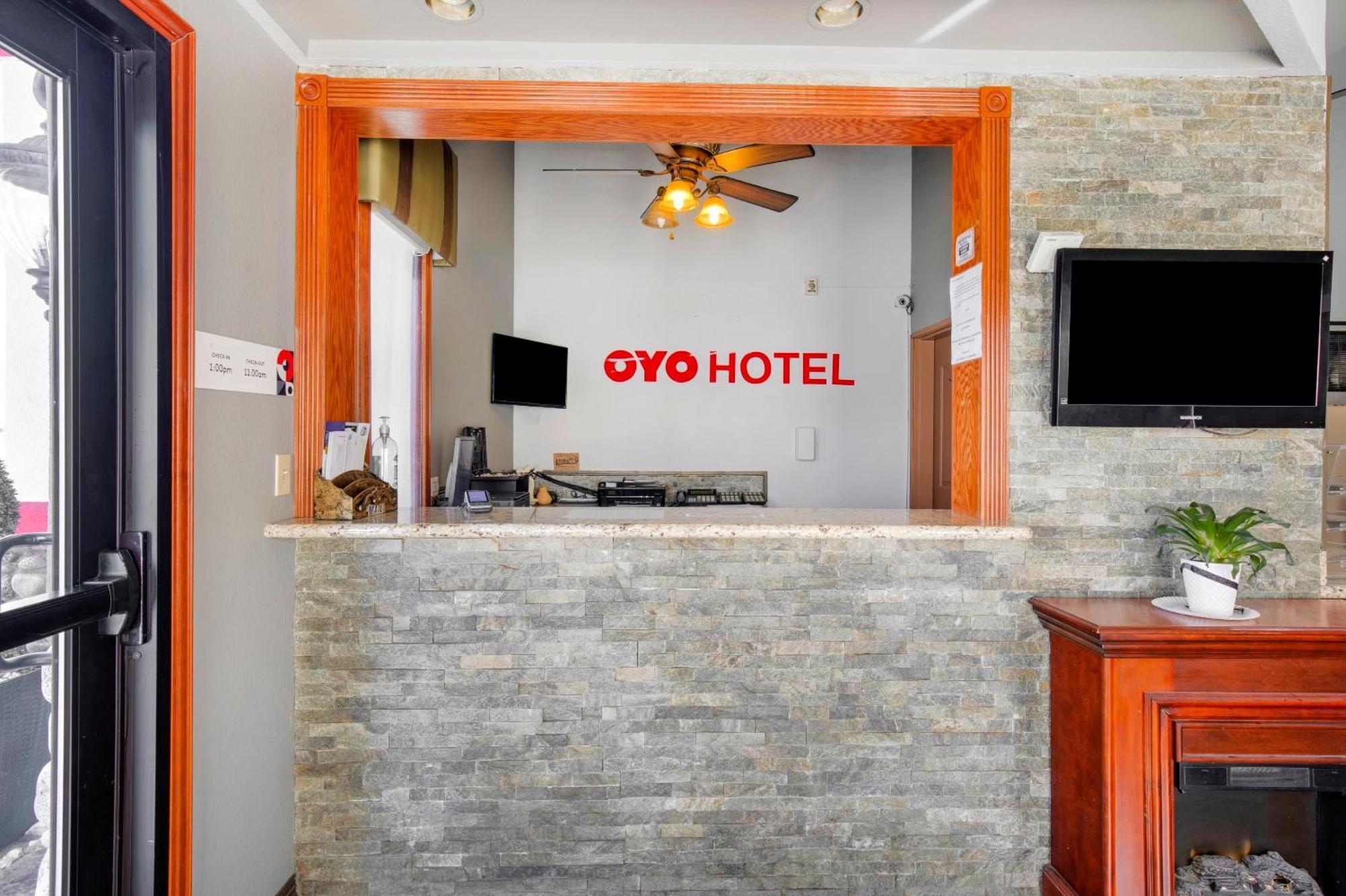 Oyo Hotel Castle Rock Co Downtown エクステリア 写真