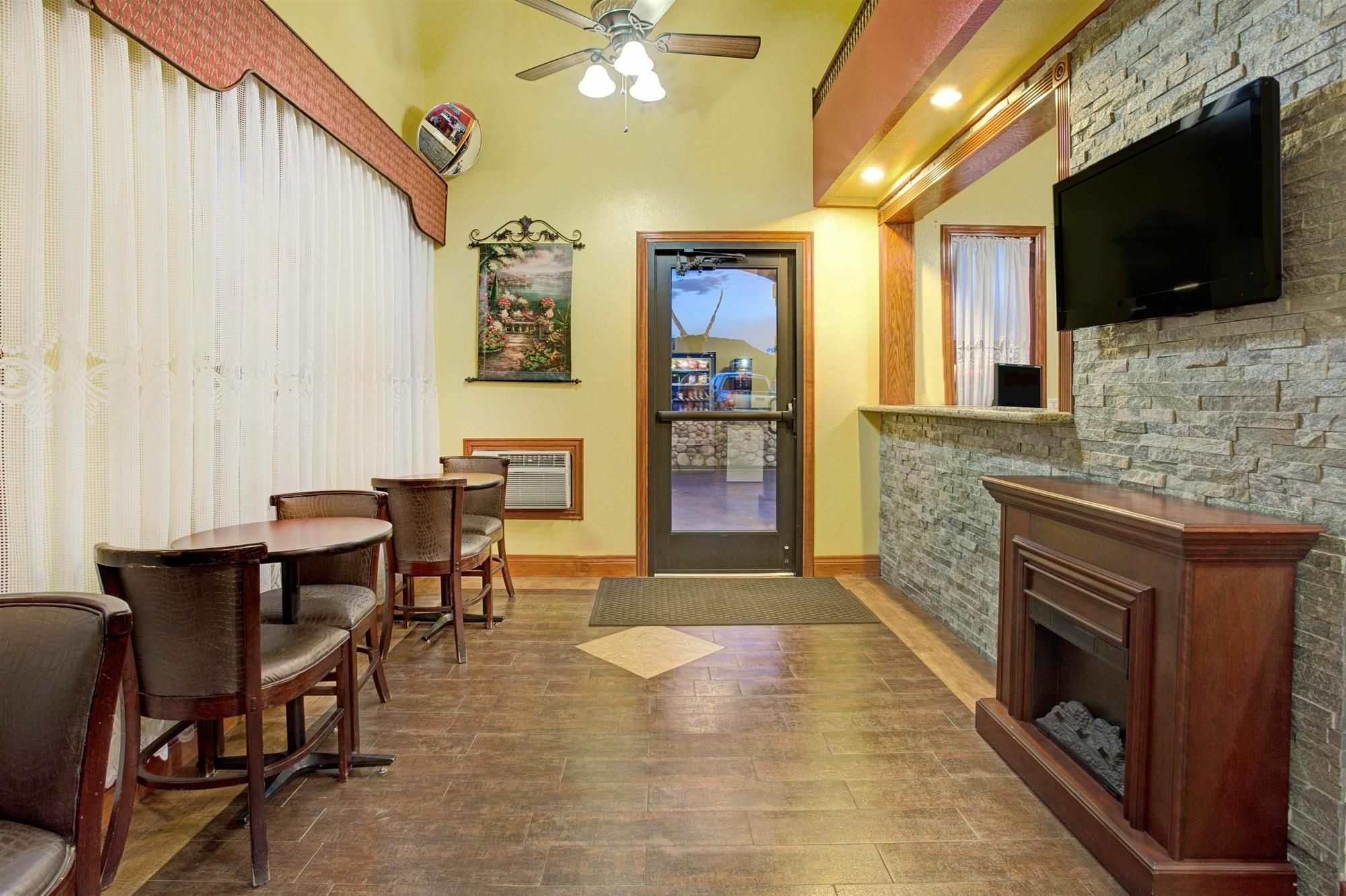 Oyo Hotel Castle Rock Co Downtown エクステリア 写真