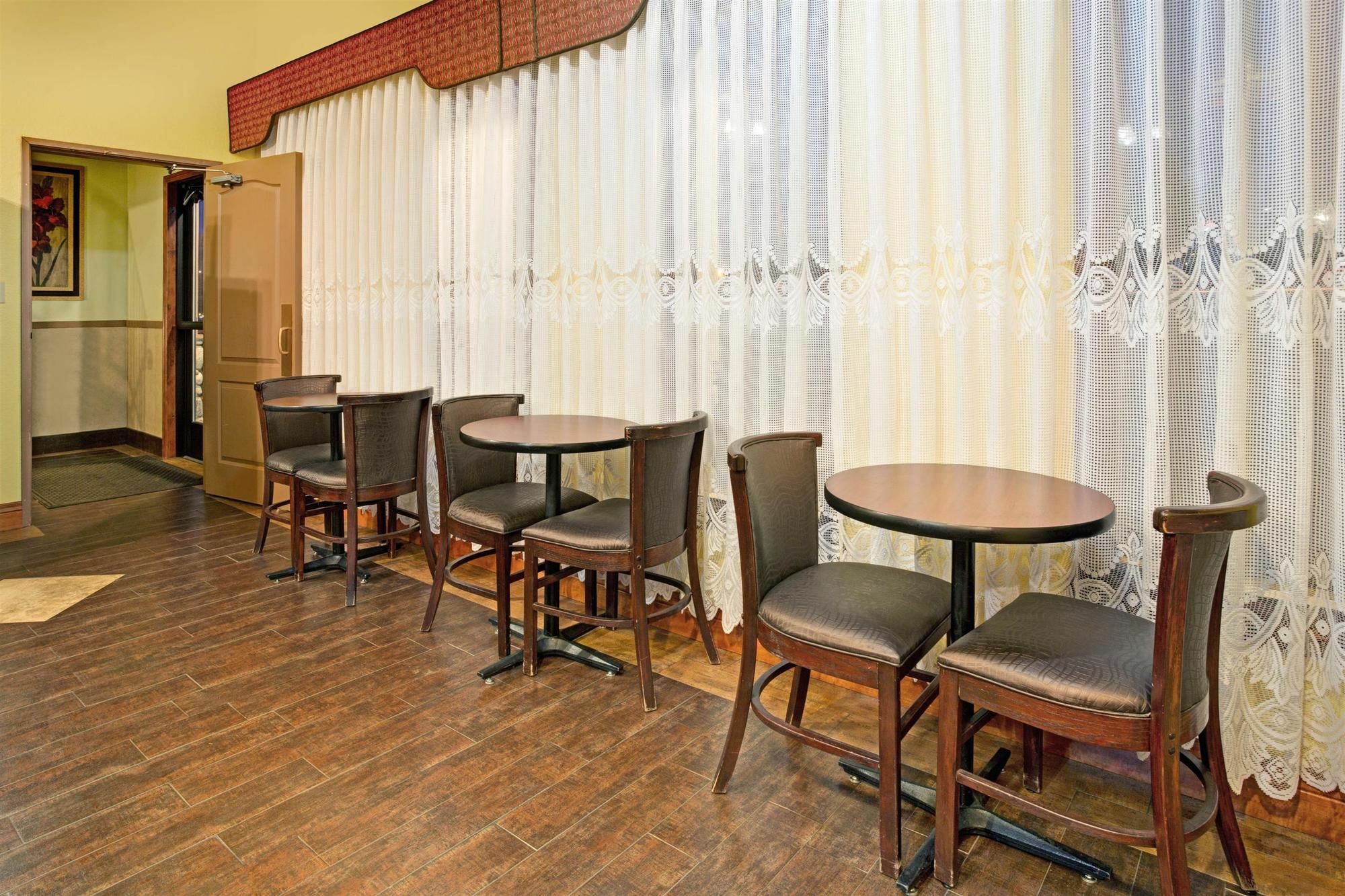 Oyo Hotel Castle Rock Co Downtown エクステリア 写真